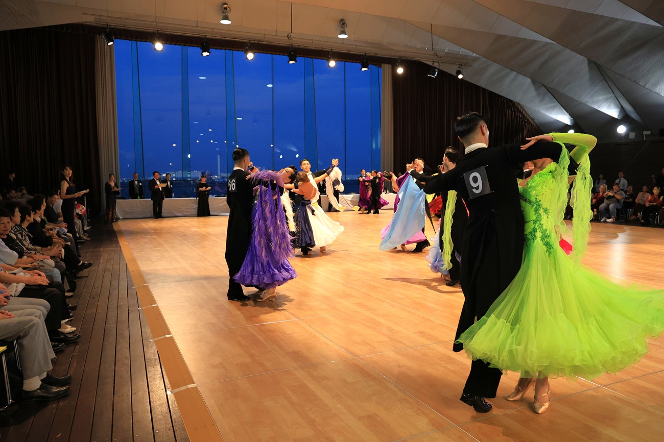 プロC級ボールルーム競技風景４