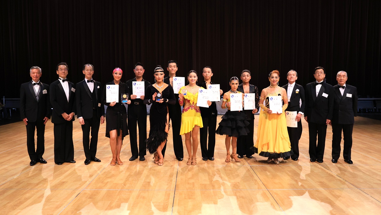 アマN級ラテン表彰式